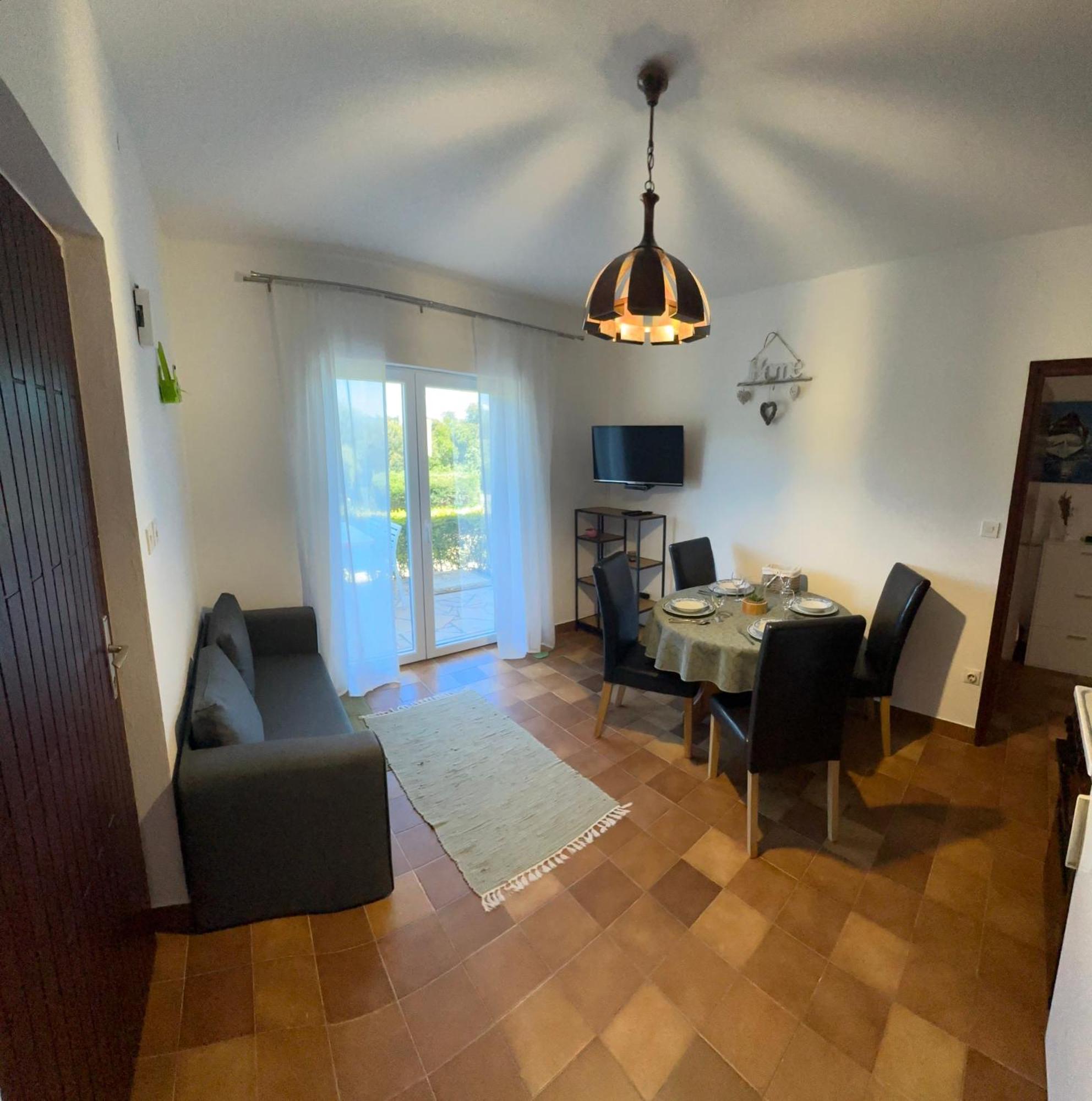 Apartments Oxygen Račišće Eksteriør bilde